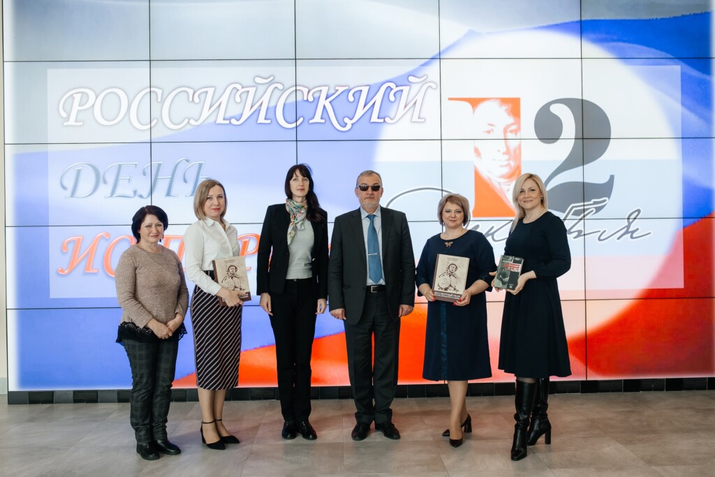 1 декабря состоялась презентация новых книг авторов Майдибор Н.Н., Валуховой Л.Н. и Щербанова В.К.