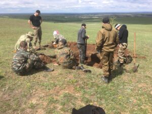 В рамках Вахты памяти «Еланский плацдарм» в районе хутора Матвеевский были обнаружены останки двух красноармейцев